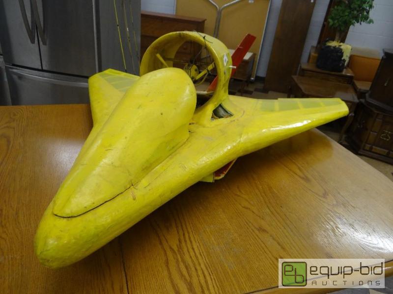 lot 462 image: HoverCraft. Unknown condition....