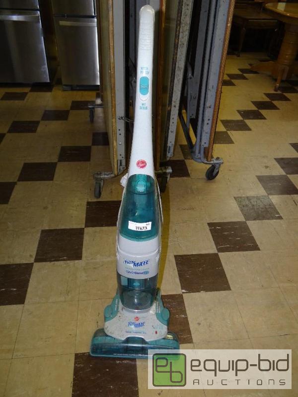 lot 468 image: Hoover floor mate....