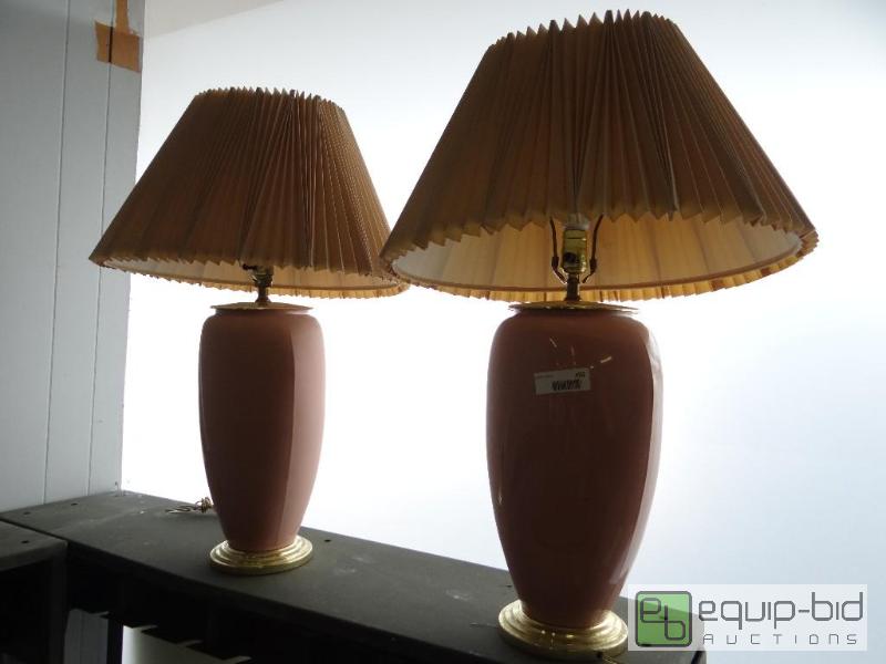 lot 492 image: Pair of matching table lamps with shades....