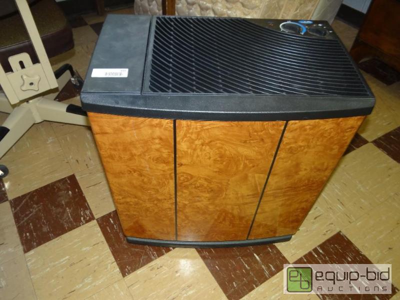 lot 499 image: Humidifier....