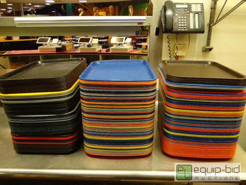 lot 1016 image: Large Lot of Food Trays