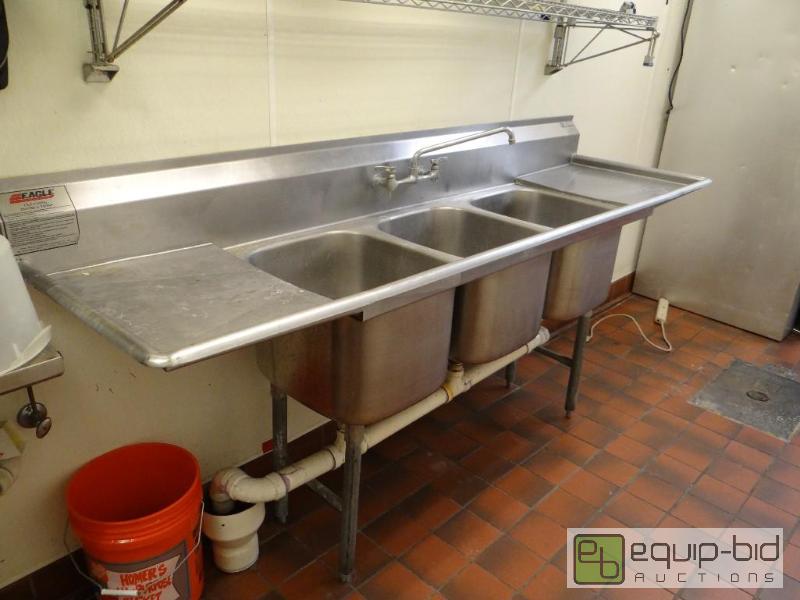 lot 1030 image: 3 Bay Stainless Sink