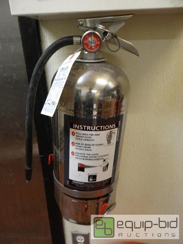 lot 1033 image: Wet Chemical Fire Extinguisher