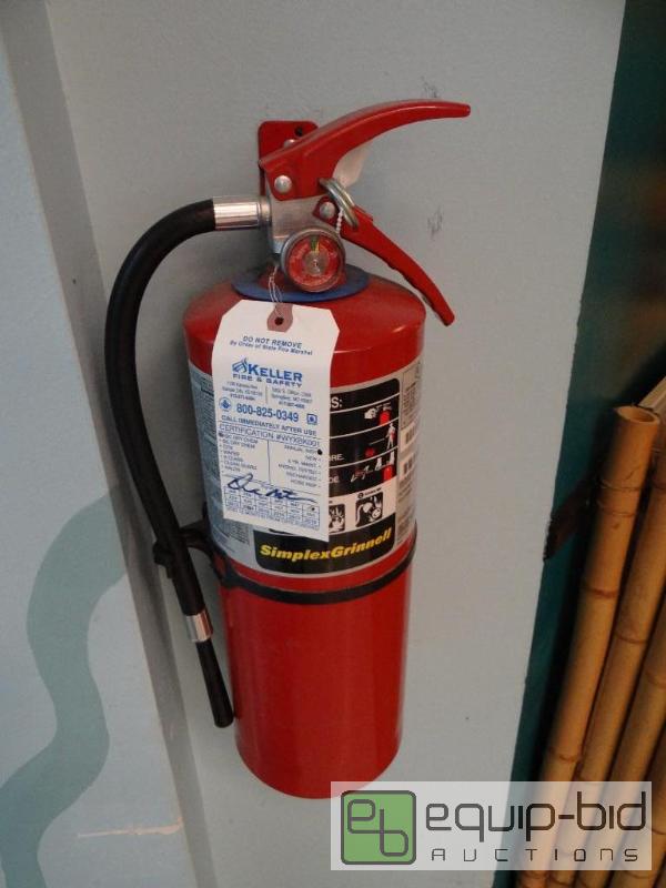 lot 1062 image: Dry Chemical Fire Extinguisher