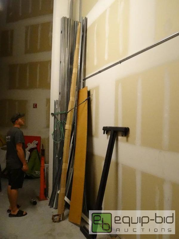 lot 1096 image: Large Lot of Commercial Framing Material