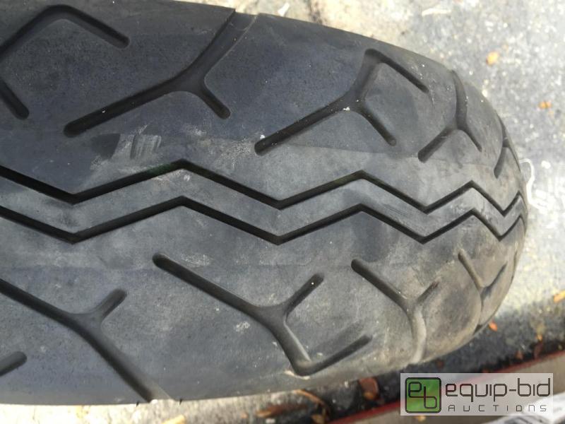 lot 121 image: Motorcycle tire 1508016...