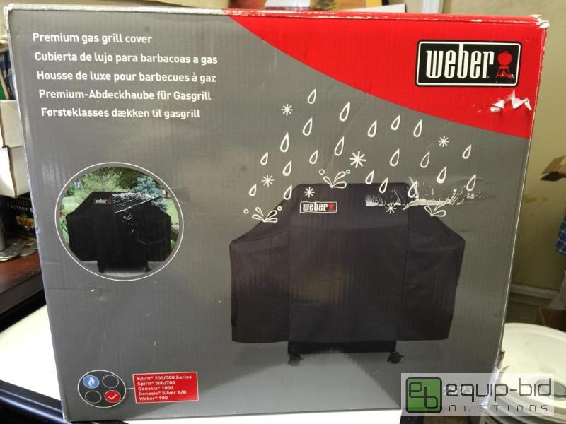 lot 162 image: Weber premium gas grill cover...