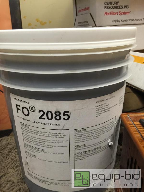 lot 163 image: FO 2085 Alkline Cleaner 5 gallon retail $285....