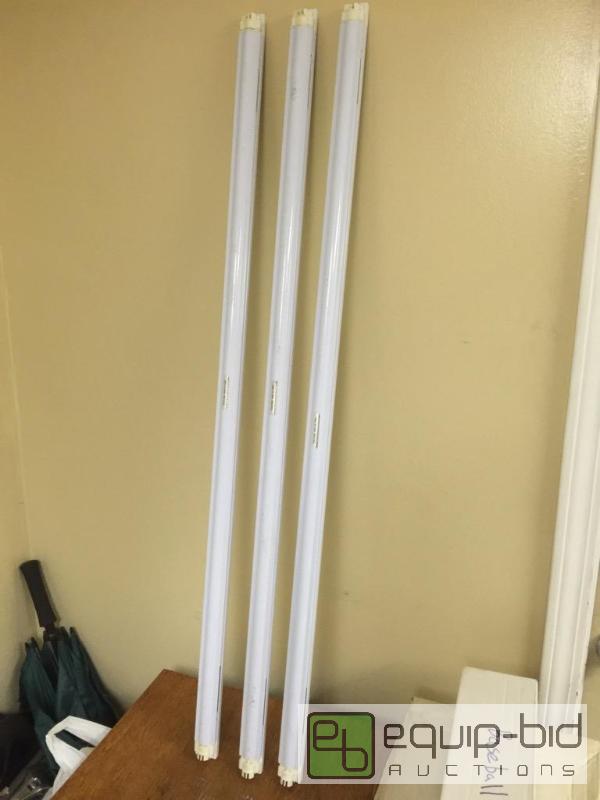 lot 201 image: Lot of (2)&nbsp34inch T5 light bar as pictur...