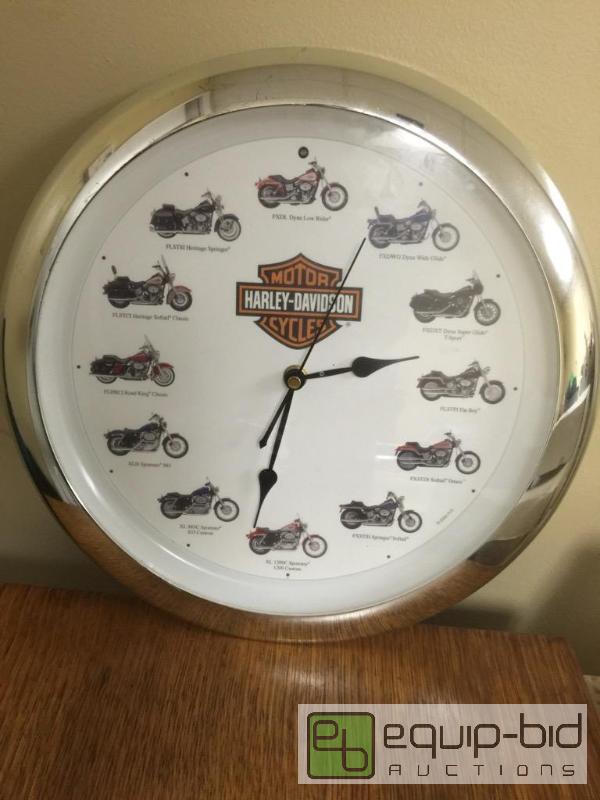 lot 26 image: Working Harley Davidson clock with motor chim...