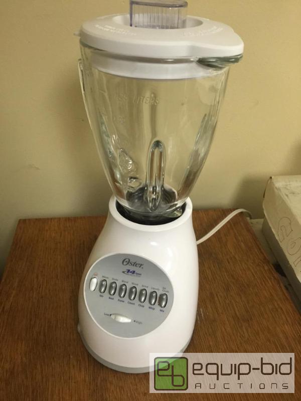 lot 29 image: Very nice oster blender...