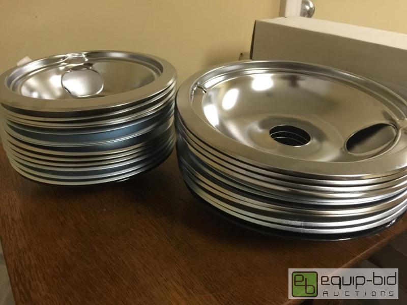 lot 82 image: Large a lot of new stove top element liners l...