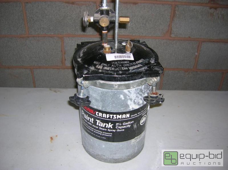 lot 3242 image: Sears Craftsman 2 12 Gallon Paint Tank
