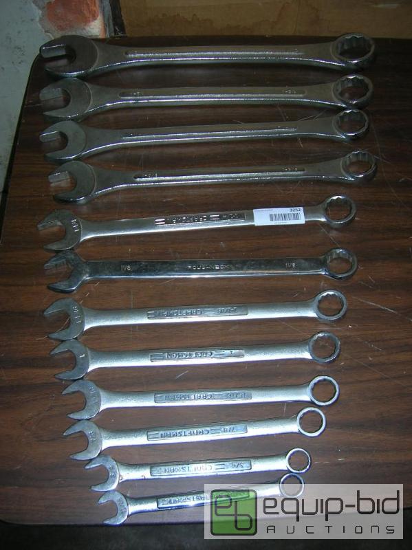lot 3252 image: Lot of 12 Standard Combination Wrenches Craftsman & Off Brands