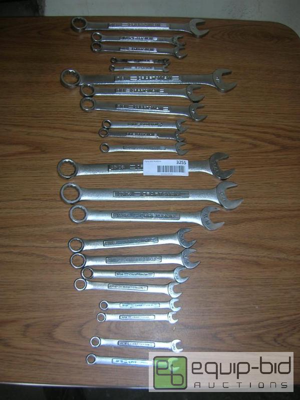 lot 3255 image: Lot of 22 Craftsman Standard Combination Wrenches
