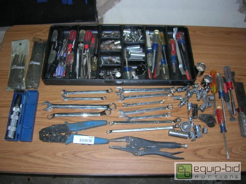 lot 3259 image: Large Lot Tools Allen Wrenches Screwdrives & More
