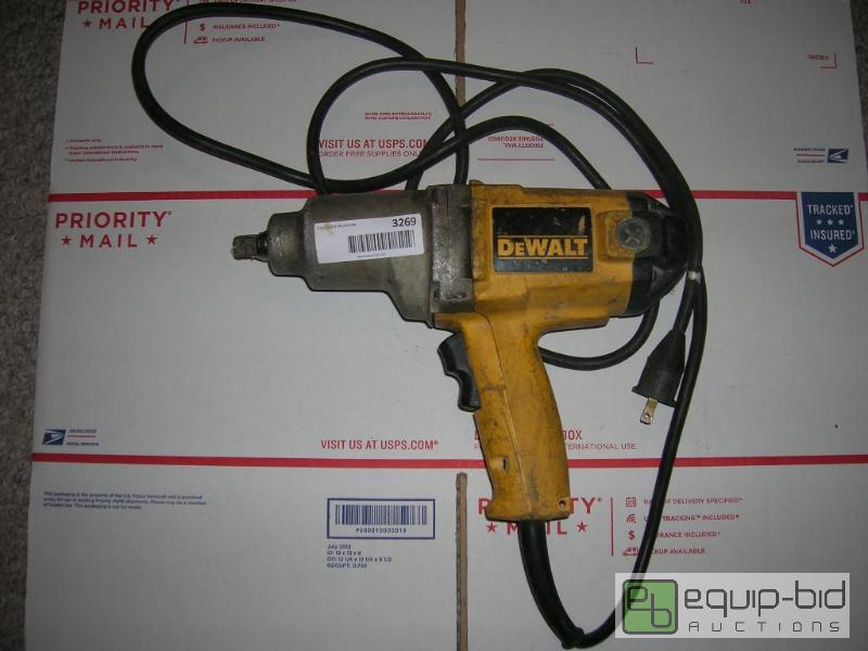 lot 3269 image: DeWalt DW290 12 Impact Wrench