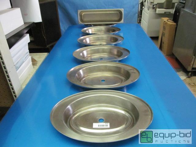 lot 3035 image: Metal Serving Dish TopsCovers Oval  Bonus