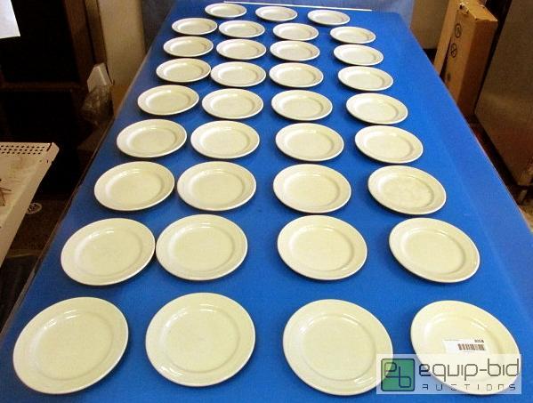 lot 3058 image: Oneida Plates QTY 35 6.25 INCH Approx.