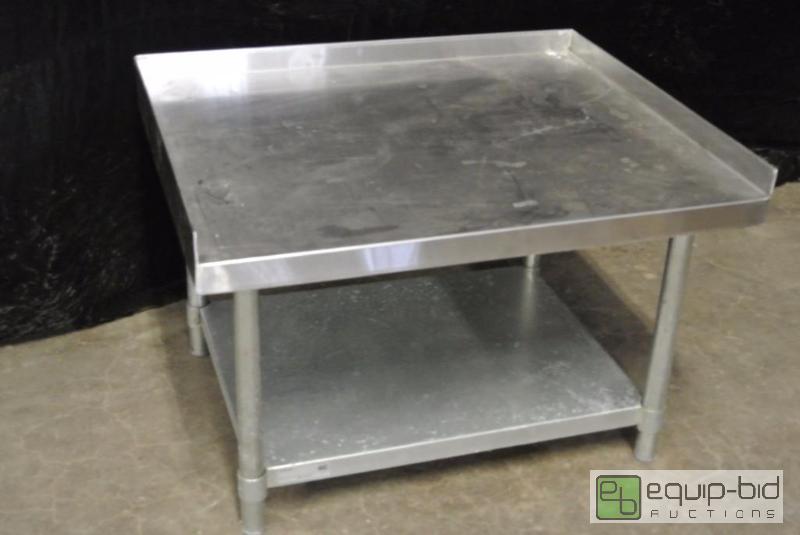 lot 1585 image: Stainless Steel Equipment Stand with Undershelf