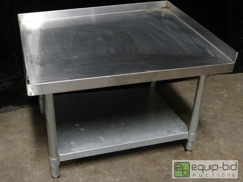 lot 1586 image: Stainless Steel Equipment Stand with Undershelf
