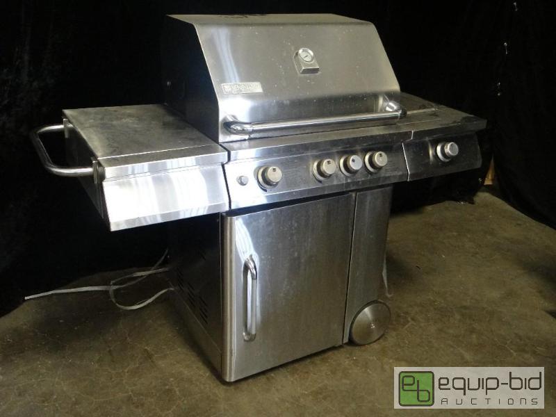 lot 1603 image: Jenn-Air Stainless Propane Grill with Side Burner