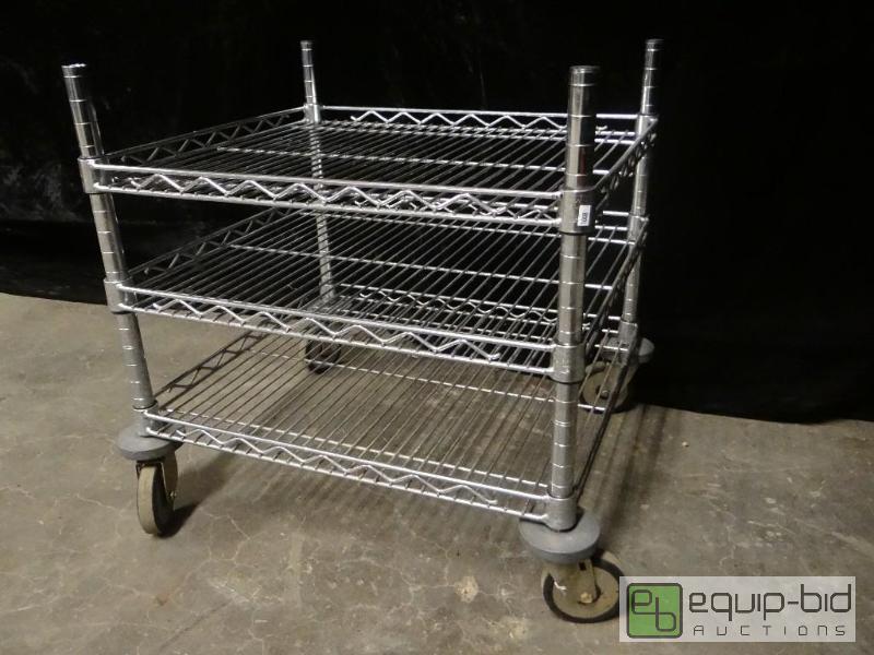 lot 7279 image: 3 Tier Wire Rack on Casters
