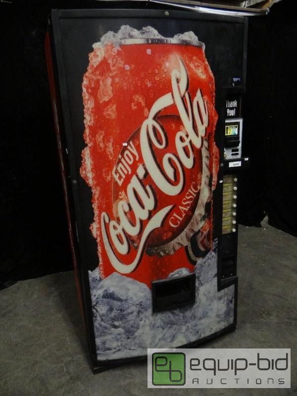 lot 7280 image: Soda Pop Vending Machine