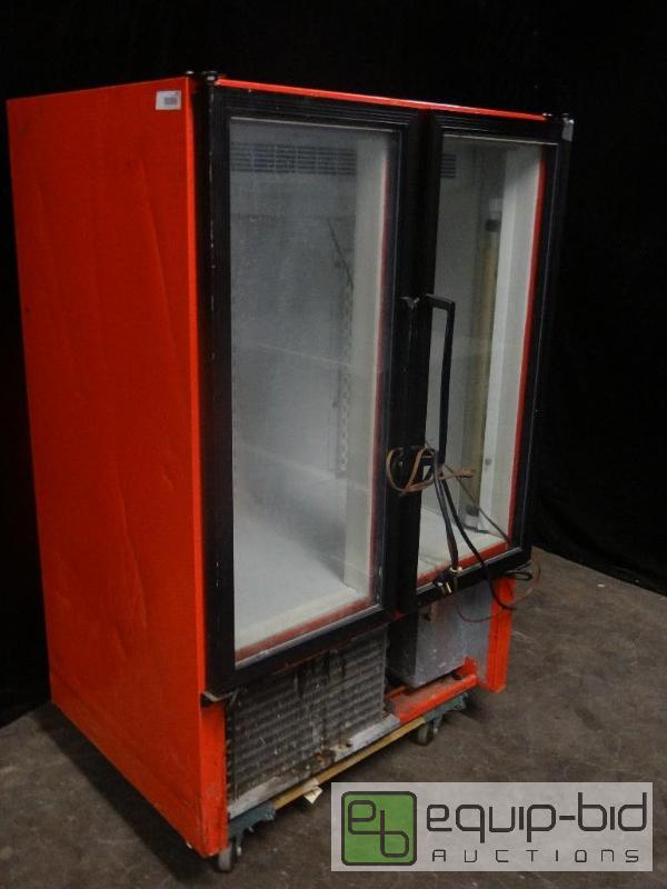 lot 7313 image: Carrier Double Glass Door Cooler