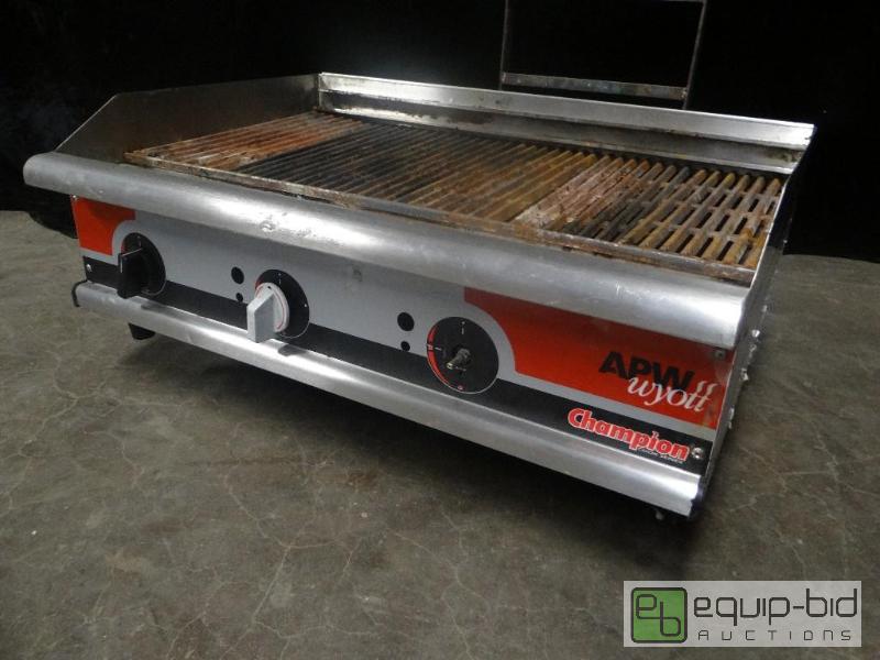 lot 7318 image: APW Wyott Natural Gas 36in Char Broiler