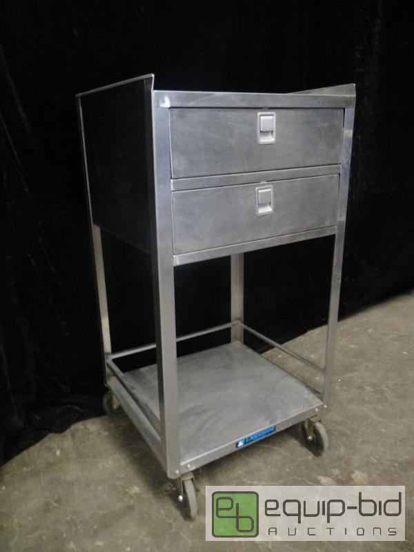 lot 7335 image: Lakeside 2 Drawer Rolling Cart