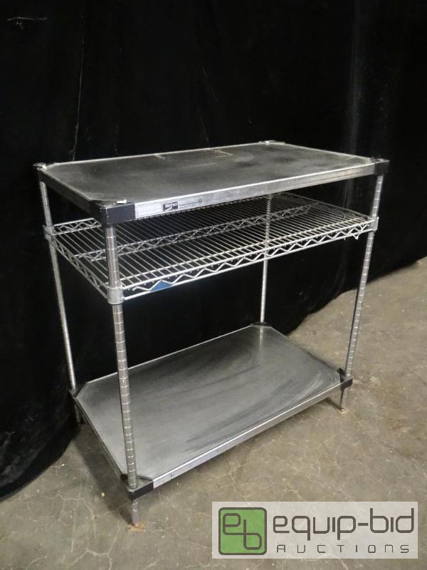 lot 7337 image: 3 Tier Metro Rack Equipment Stand