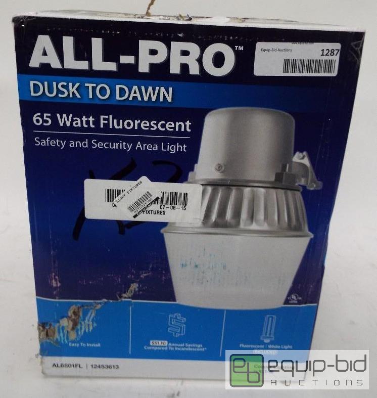 lot 1287 image: ALL-PRO Dawn to Dusk Light&nbsp   65 Watt Fl...