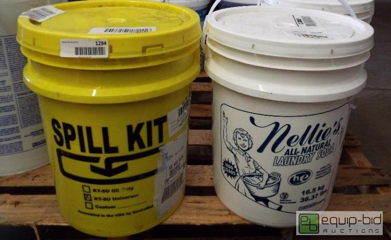 lot 1294 image: Chemical Lot&nbsp   Nellies All Natural Lau...