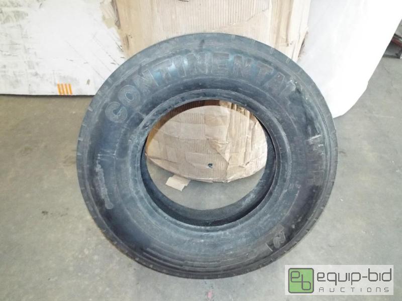 lot 8 image: NEW Continental HTR 23575 R 17.5 Tire ...