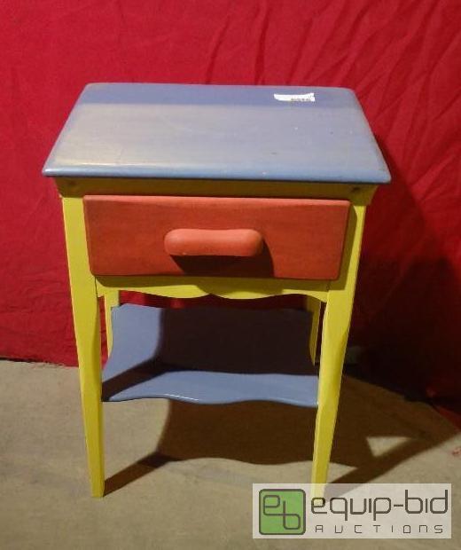 lot 113 image: Cute Multi Colored Side Table