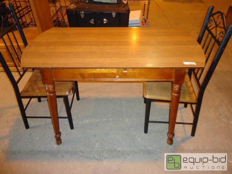 lot 170 image: Table with 2 Chairs