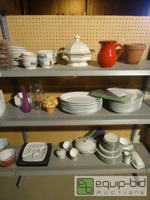 lot 186 image: 3 Store Shelves of Knick Knacks