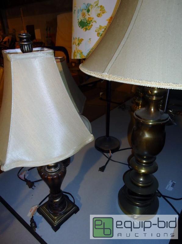 lot 203 image: Lot of Table Lamps