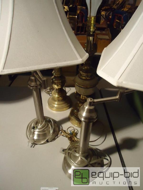 lot 204 image: Lot of Table Lamps
