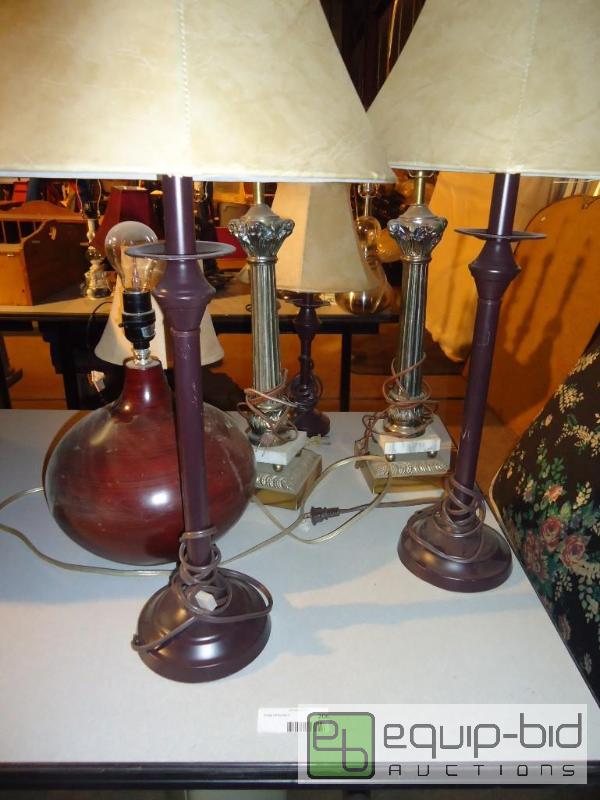 lot 206 image: Lot of Lamps