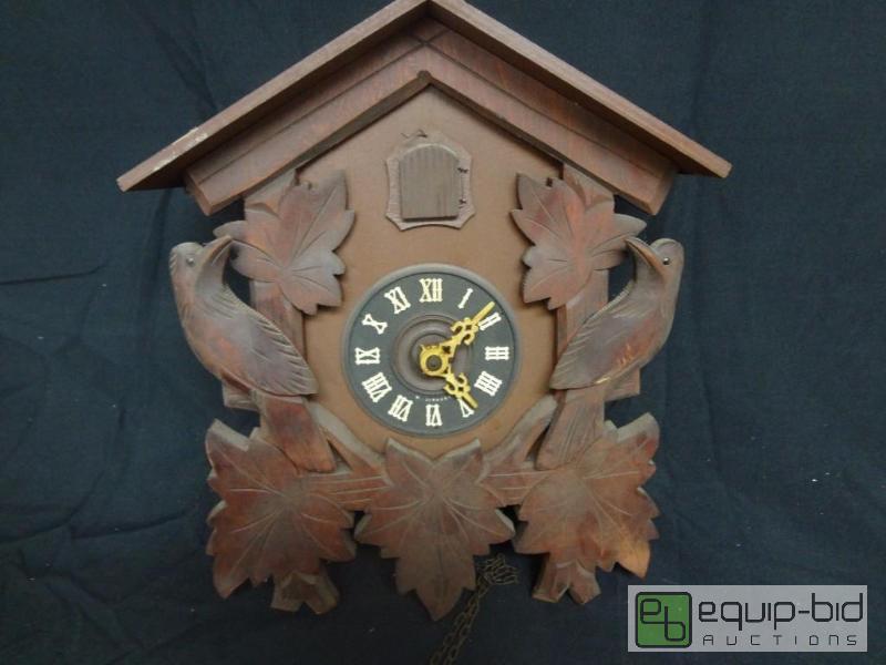 lot 958 image: Vintage Cuckoo Clock