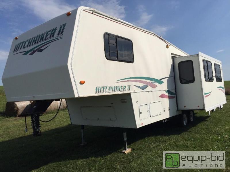 1998 Hitchhiker II 5th. Wheel Travel Trailer 1998 28' Hitchhiker II