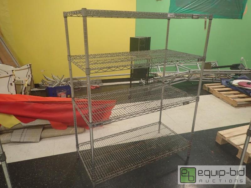 lot 1102 image: 4 Tier Metal Wire Rack
