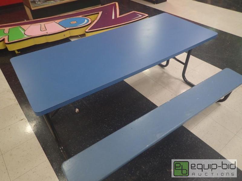 lot 1144 image: Blue Seating Bench Table
