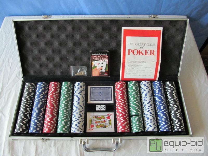 lot 3072 image: NEW Poker Case with Chips and Cards, Get Your Game On