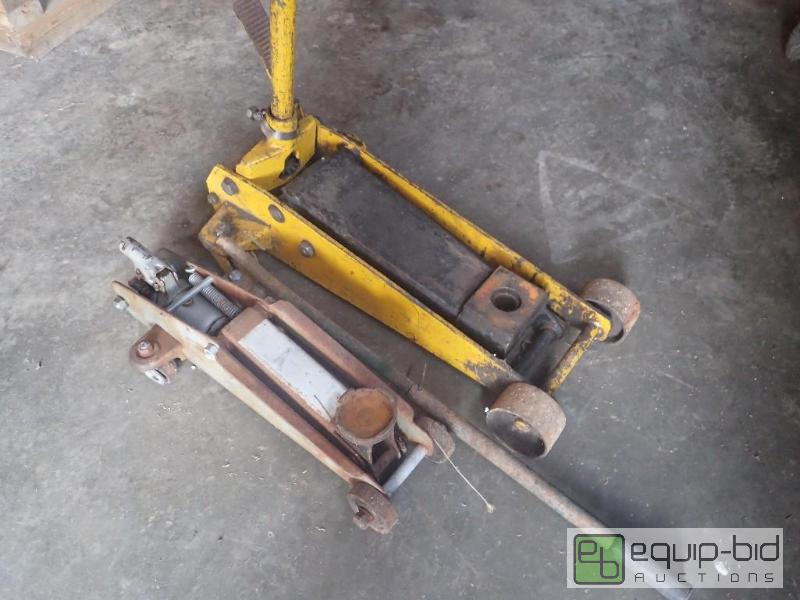 lot 774 image: (2) Hydrolic Floor Jacks