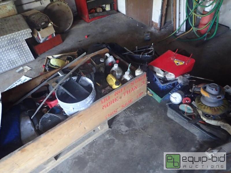 lot 777 image: Large Lot of Misc Contents and More