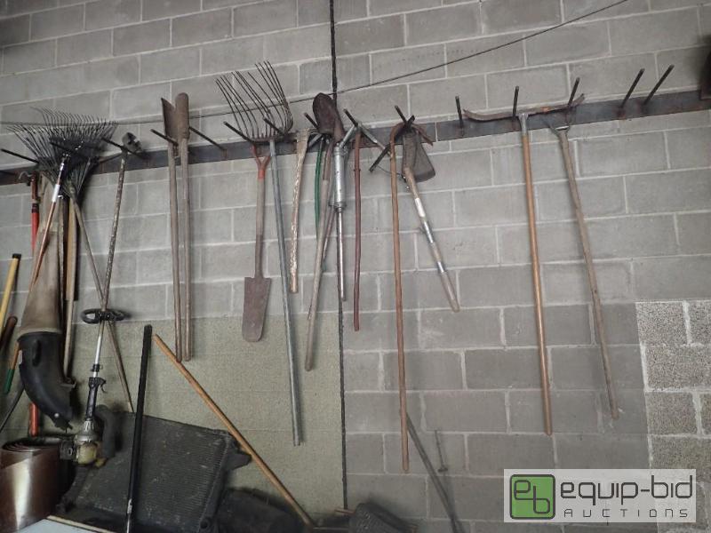 lot 781 image: Large Lot of Shovels, Rakes, Pick Ax, Weed Eater for Parts