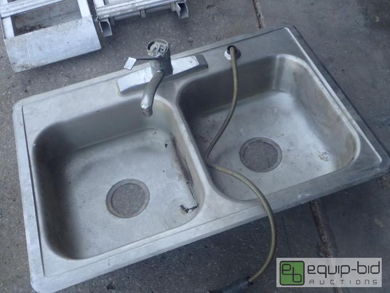 lot 801 image: Stainless Insert Sink w Faulcet